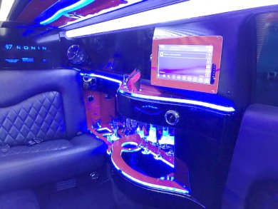 2014 Chrysler 300 Limousine for Sale in Oaklyn, New Jersey, US - Photo 3