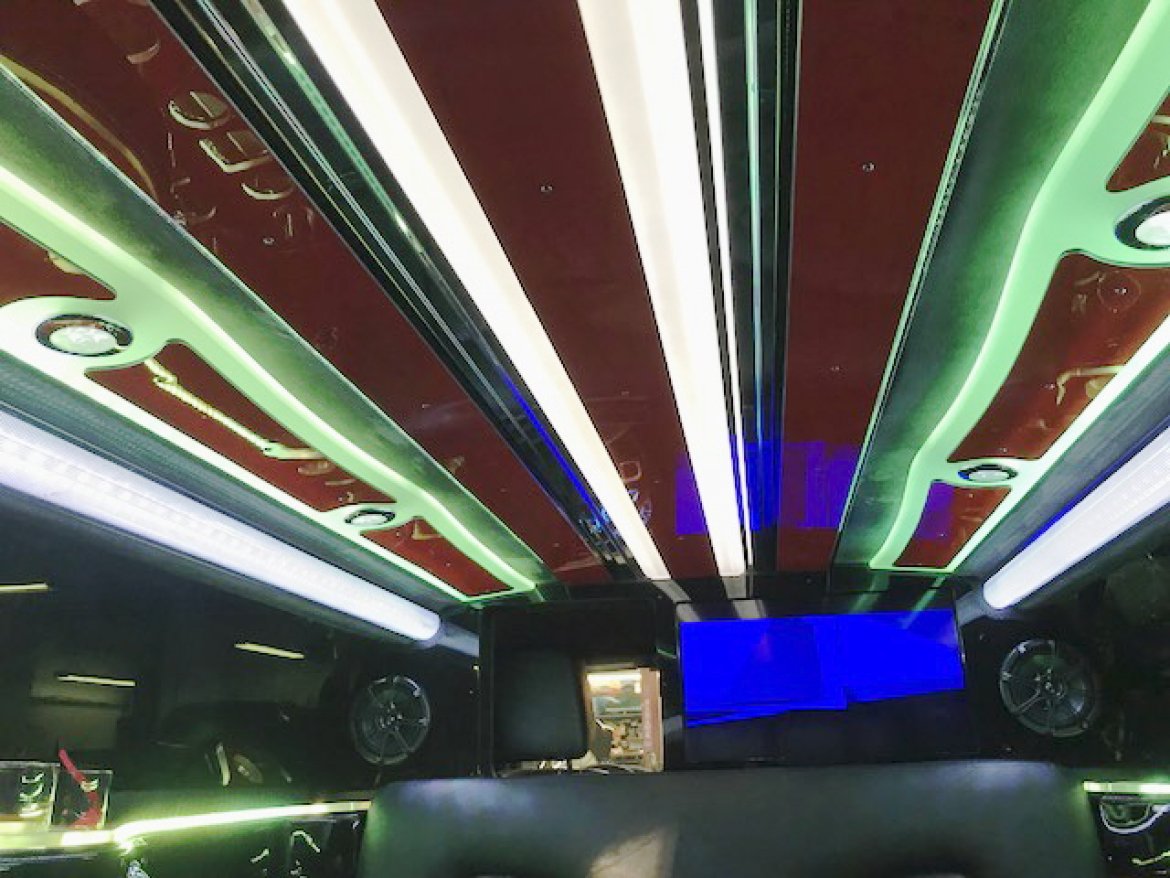 Photo of Limousine for sale: 2014 Chrysler 300 70&quot; by SPV