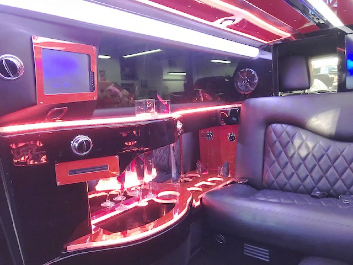 Photo of Limousine for sale: 2014 Chrysler 300 70&quot; by SPV