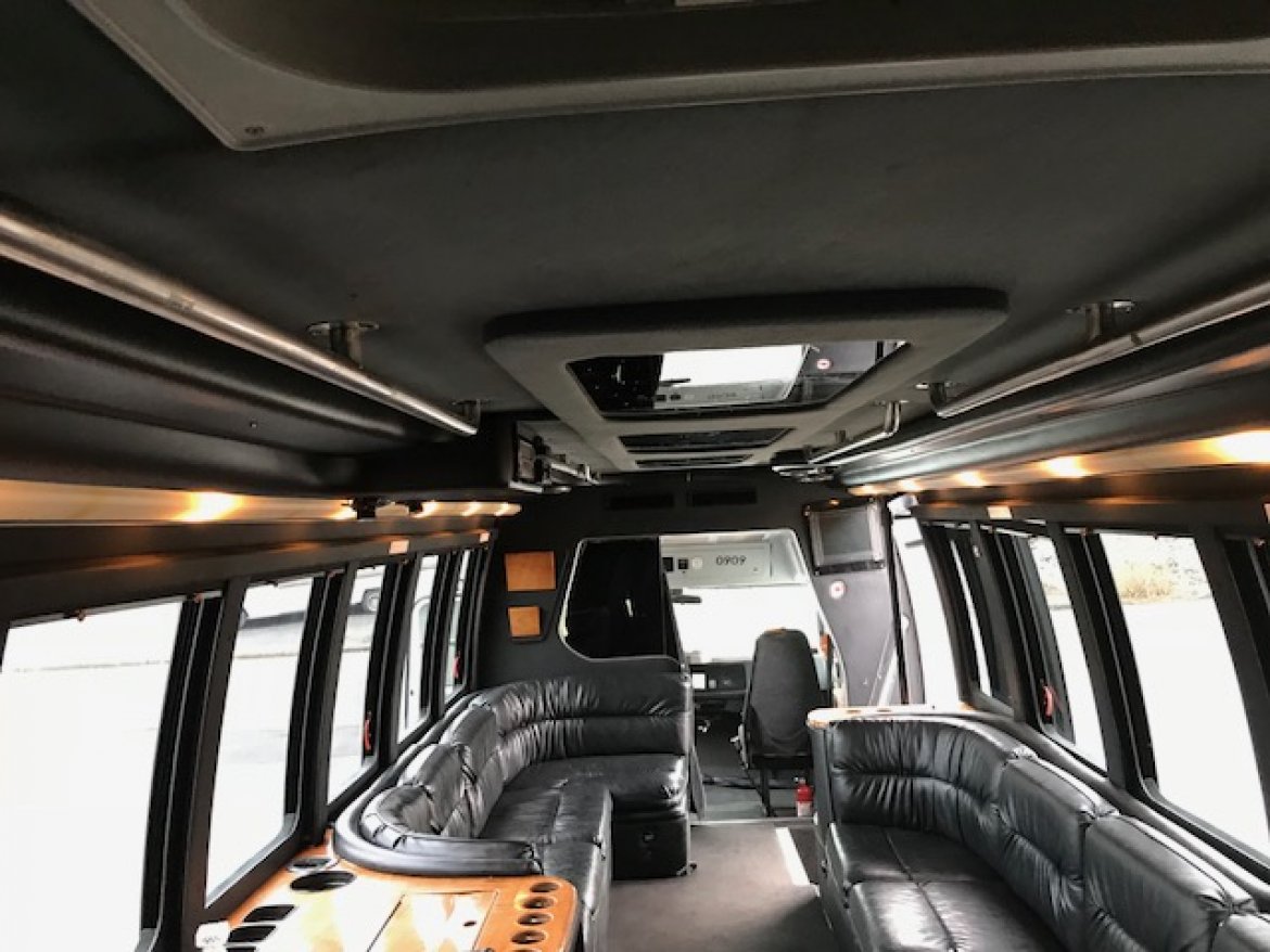 Photo of Limo Bus for sale: 2002 International 3200 by Krystal Koach