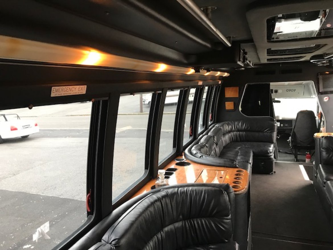 Photo of Limo Bus for sale: 2002 International 3200 by Krystal Koach