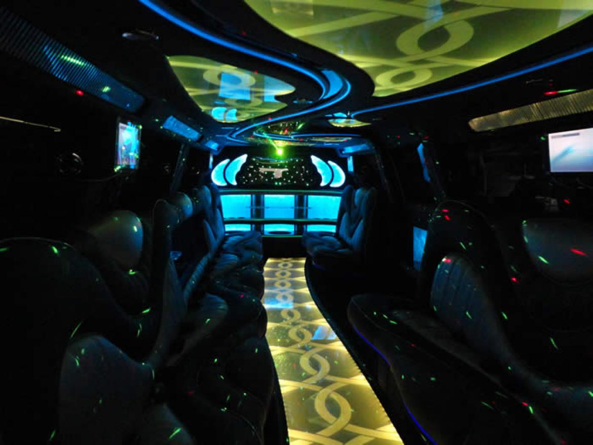 Photo of SUV for sale: 2014 Infiniti Infiniti QX80 200&quot; by Pinnacle