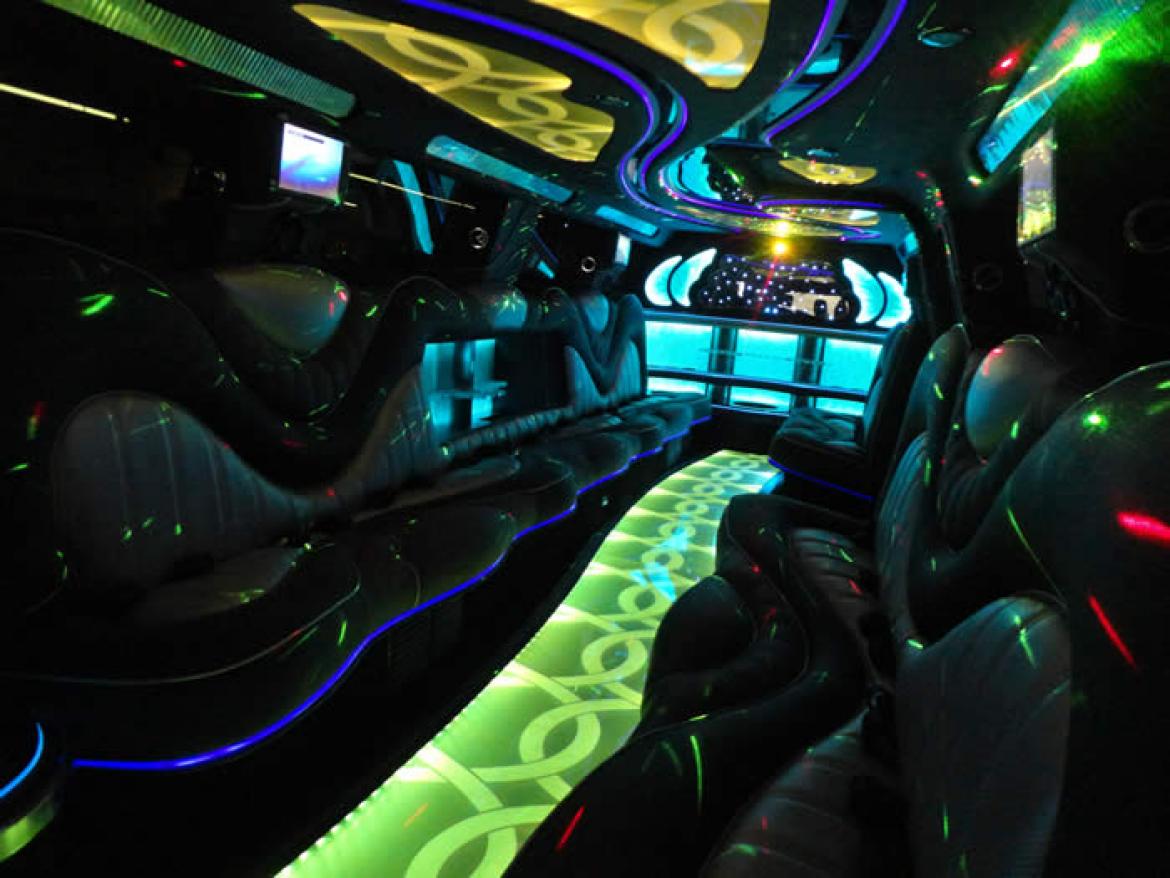 Photo of SUV for sale: 2014 Infiniti Infiniti QX80 200&quot; by Pinnacle