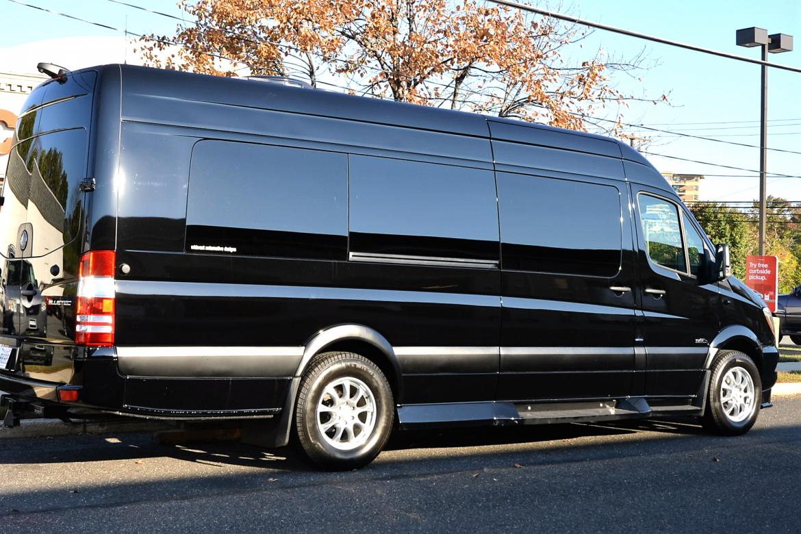 Photo of Sprinter for sale: 2016 Mercedes-Benz 3500 Super Single Sprinter 2458" by Midwest