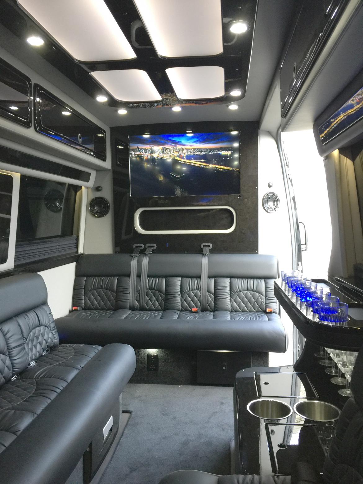 Photo of Sprinter for sale: 2016 Mercedes-Benz 3500 Super Single Sprinter 2458" by Midwest
