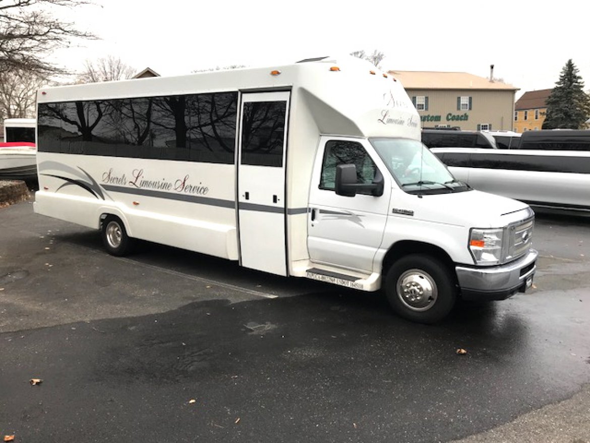 Limo Bus for sale: 2011 Ford E-450 28&quot; by Tiffany Coach