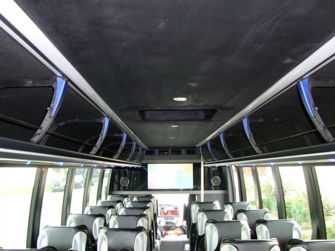 Photo of Executive Shuttle for sale: 2017 Freightliner M2 40" by Executive Bus Builders