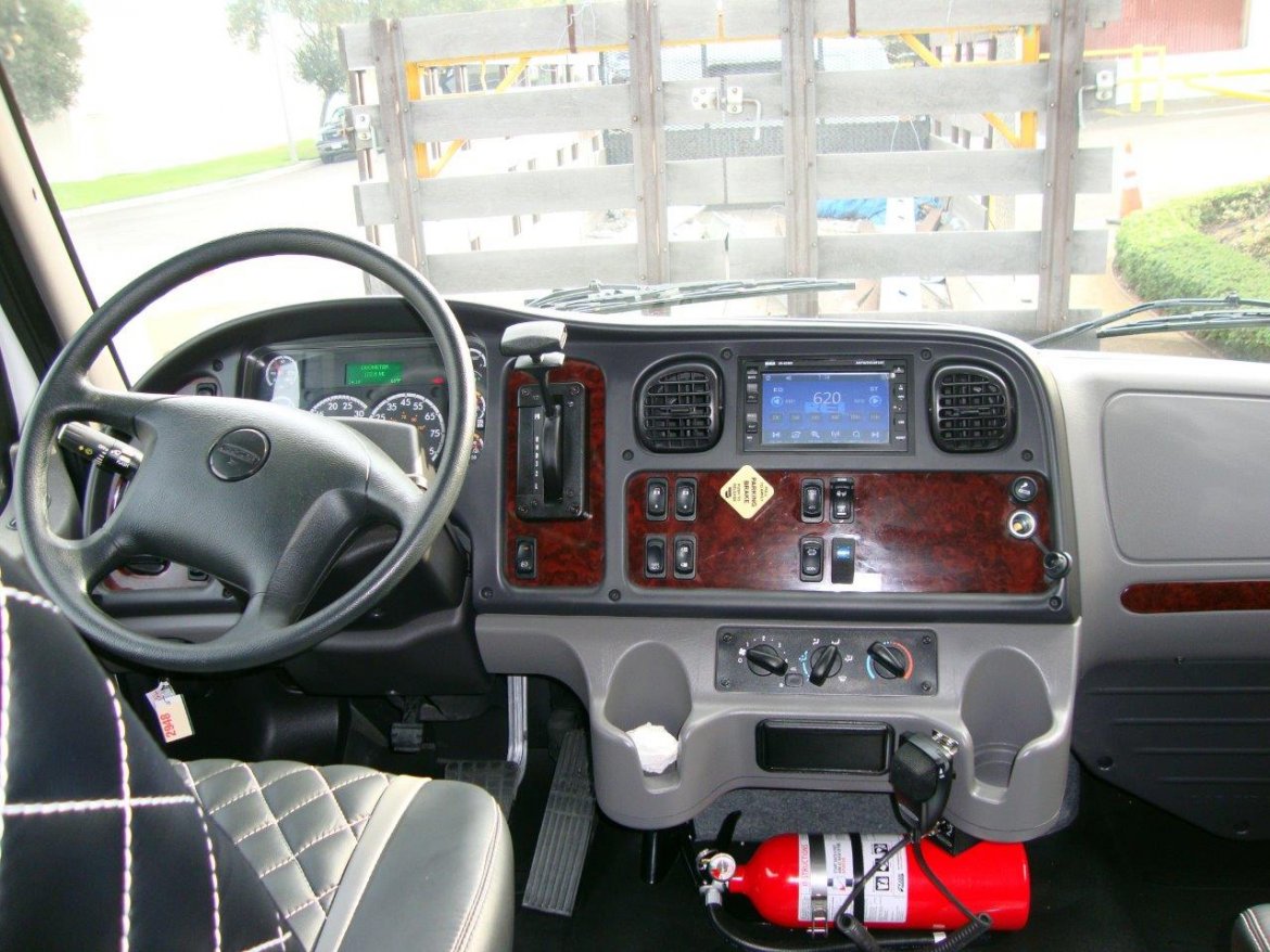 Photo of Executive Shuttle for sale: 2017 Freightliner M2 40" by Executive Bus Builders