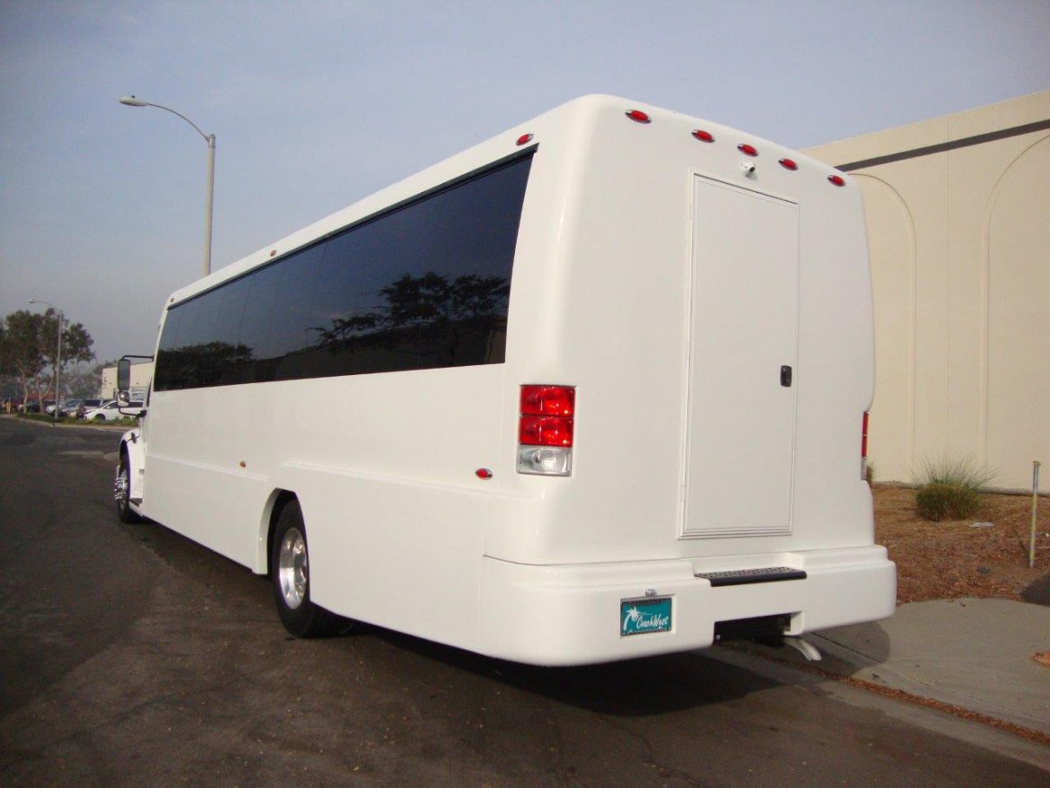 Photo of Executive Shuttle for sale: 2017 Freightliner M2 40" by Executive Bus Builders