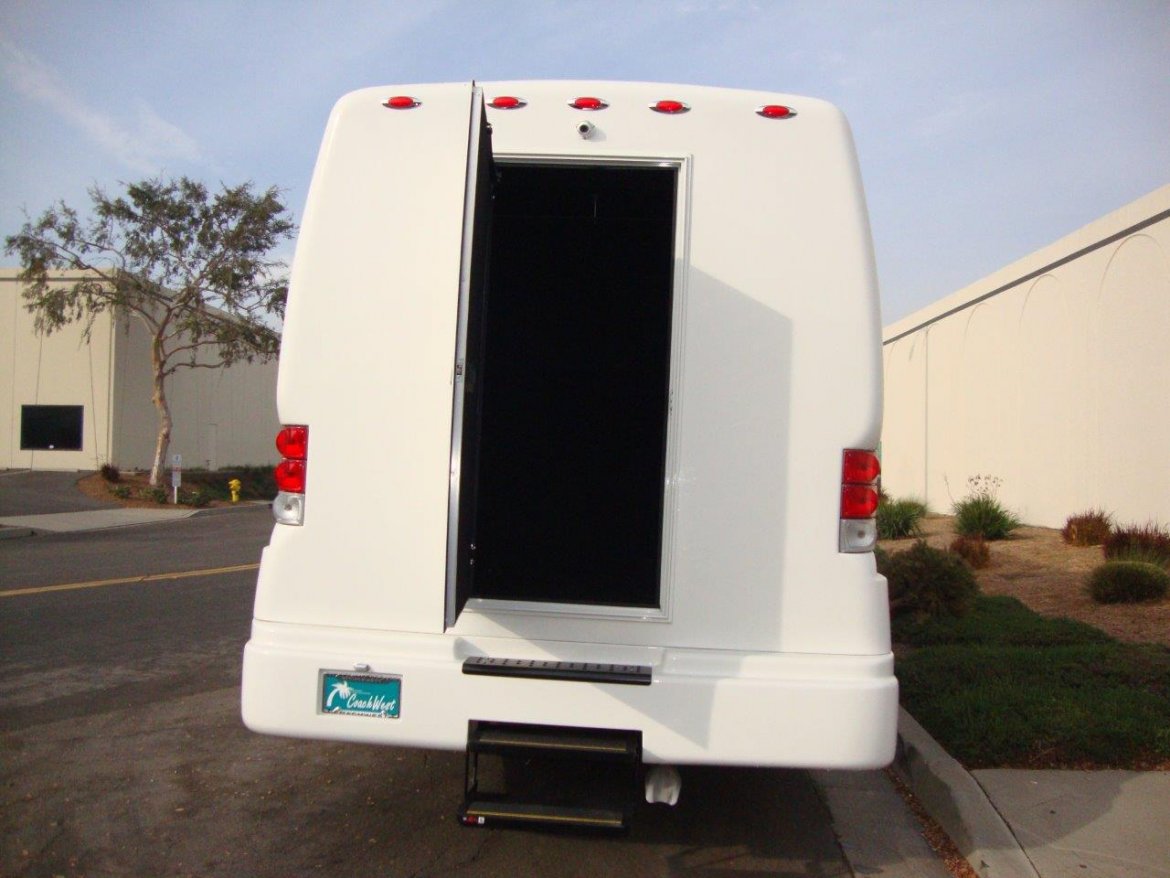 Photo of Executive Shuttle for sale: 2017 Freightliner M2 40" by Executive Bus Builders