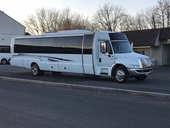 2008 International 3400 Shuttle Bus for Sale in Fontana, CA - Main Photo