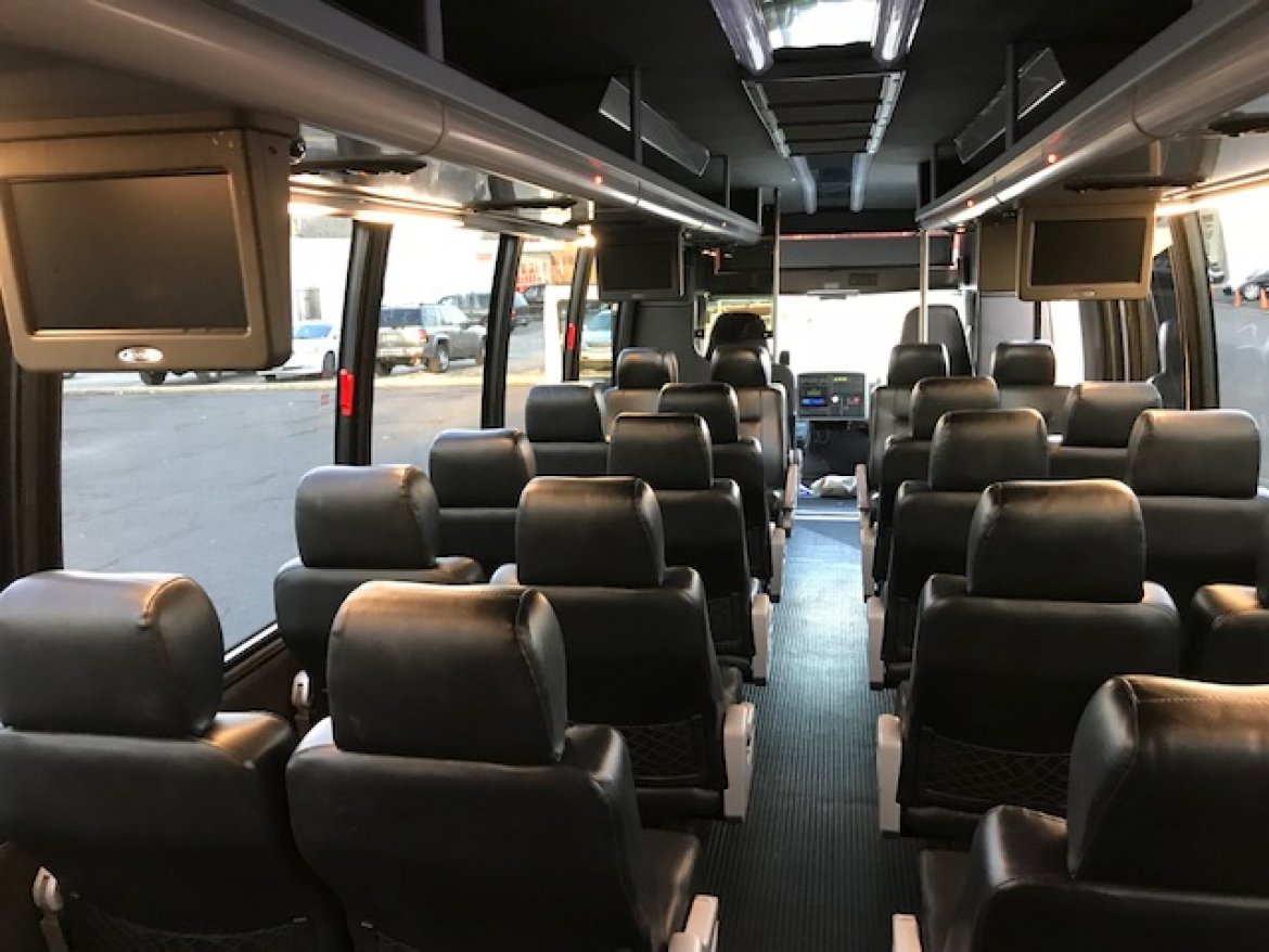 Photo of Shuttle Bus for sale: 2008 International 3400 by Krystal Koach