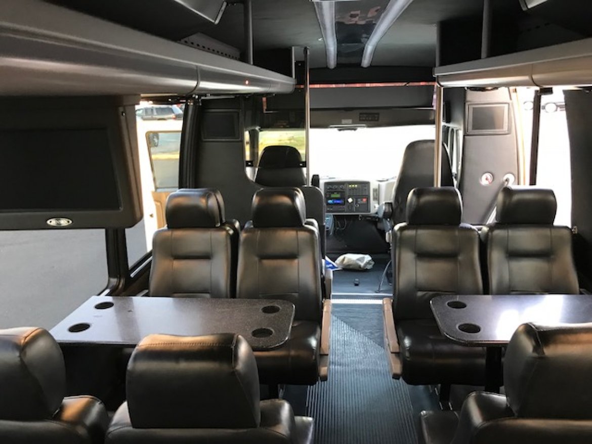 Photo of Shuttle Bus for sale: 2008 International 3400 by Krystal Koach