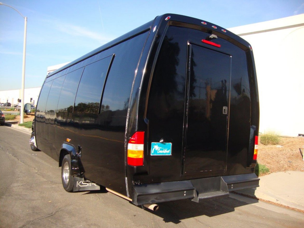 Photo of Shuttle Bus for sale: 2014 Ford E-450 by Elkhart