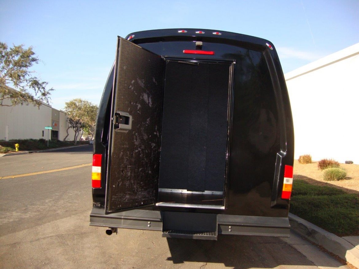 Photo of Shuttle Bus for sale: 2014 Ford E-450 by Elkhart