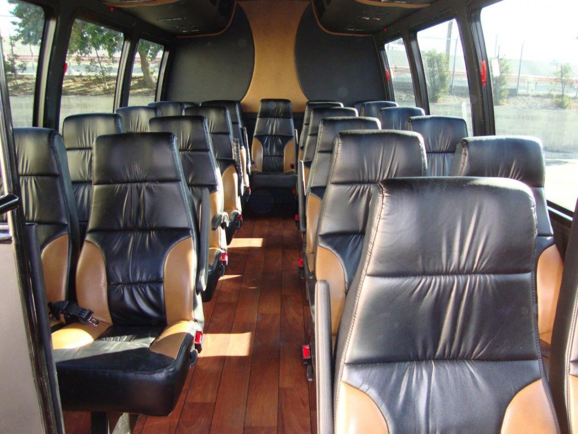 Photo of Shuttle Bus for sale: 2014 Ford E-450 by Elkhart