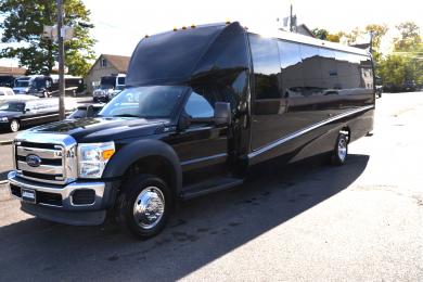 2014 Ford F-550 Shuttle Bus for Sale in Oaklyn, NJ - Photo 2