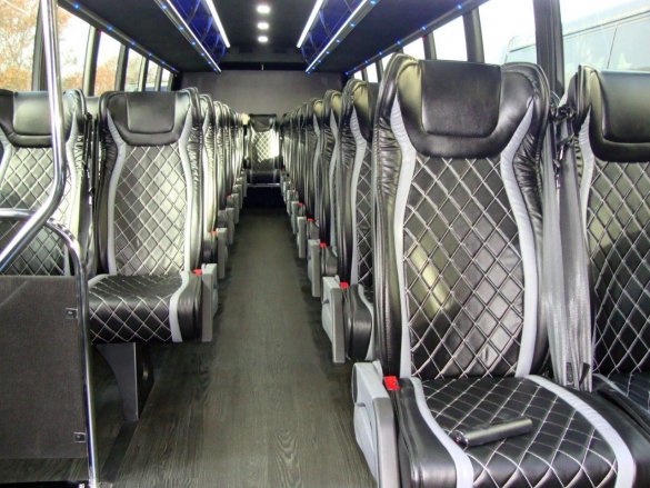 2017 Freightliner M2 ECoach40 Executive Shuttle for Sale in Carson, CA - Photo 2