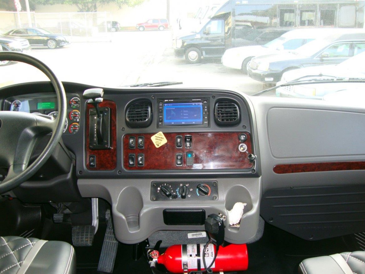 Photo of Executive Shuttle for sale: 2017 Freightliner M2 ECoach40 by Executive Bus Builders