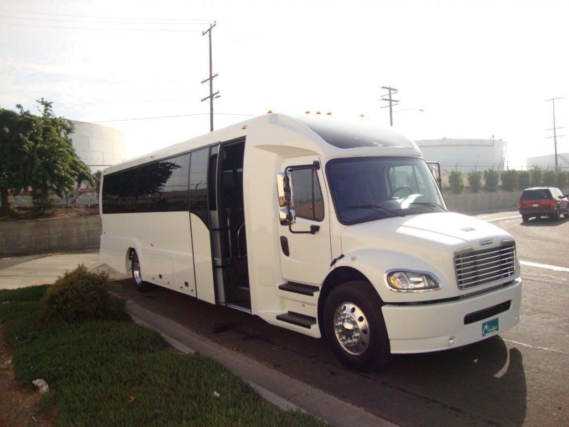 Photo of Executive Shuttle for sale: 2017 Freightliner M2 ECoach40 by Executive Bus Builders