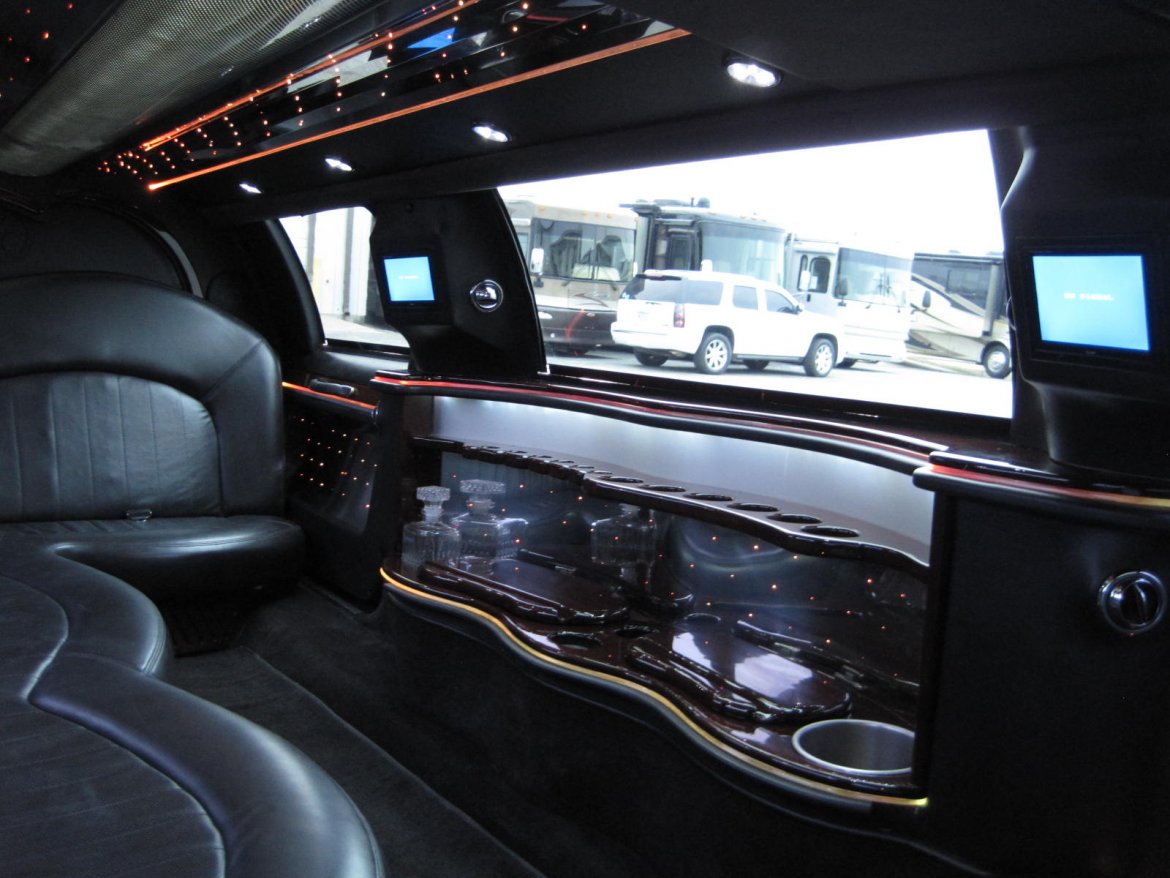 Photo of Limousine for sale: 2009 Lincoln Town Car  120" by Executive Coach Builders