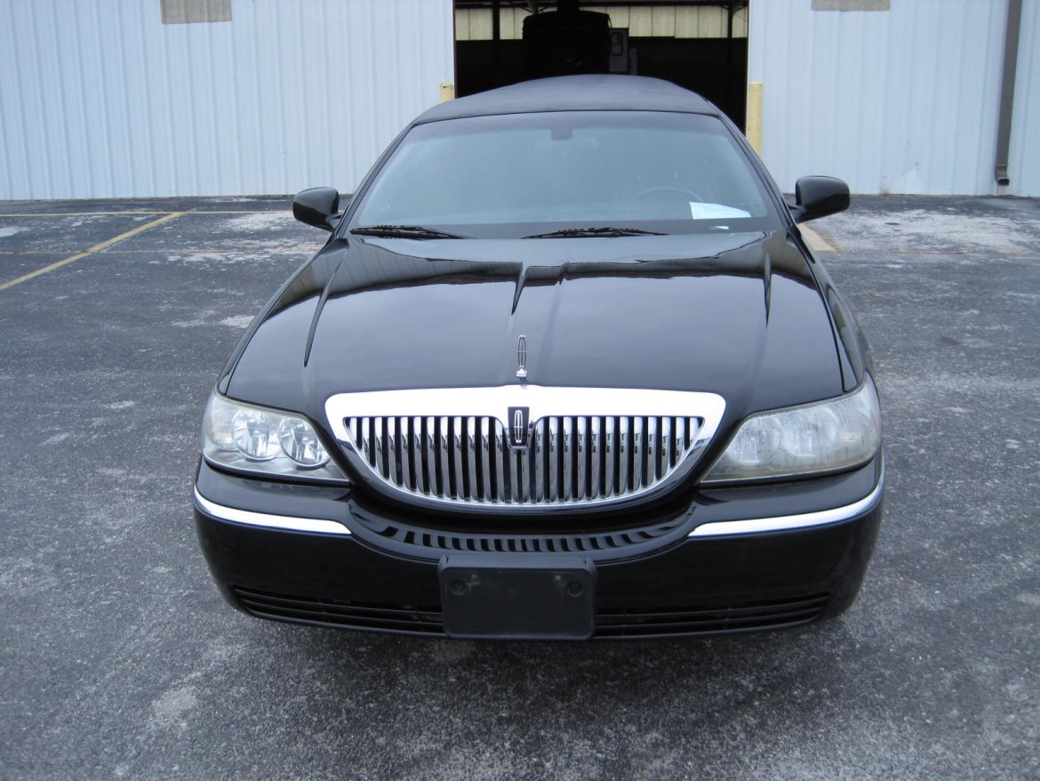 Photo of Limousine for sale: 2009 Lincoln Town Car  120" by Executive Coach Builders