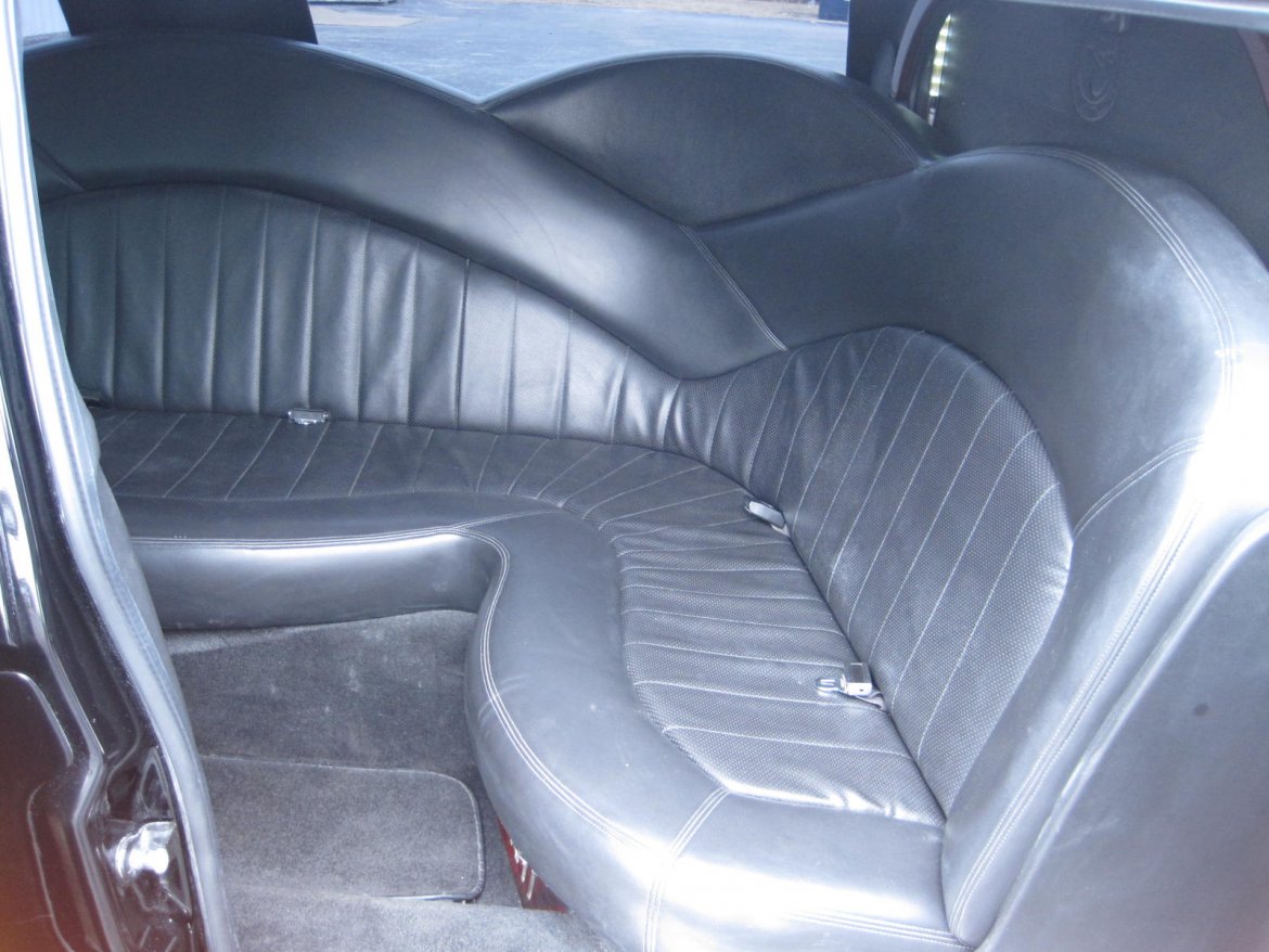 Photo of Limousine for sale: 2009 Lincoln Town Car  120" by Executive Coach Builders
