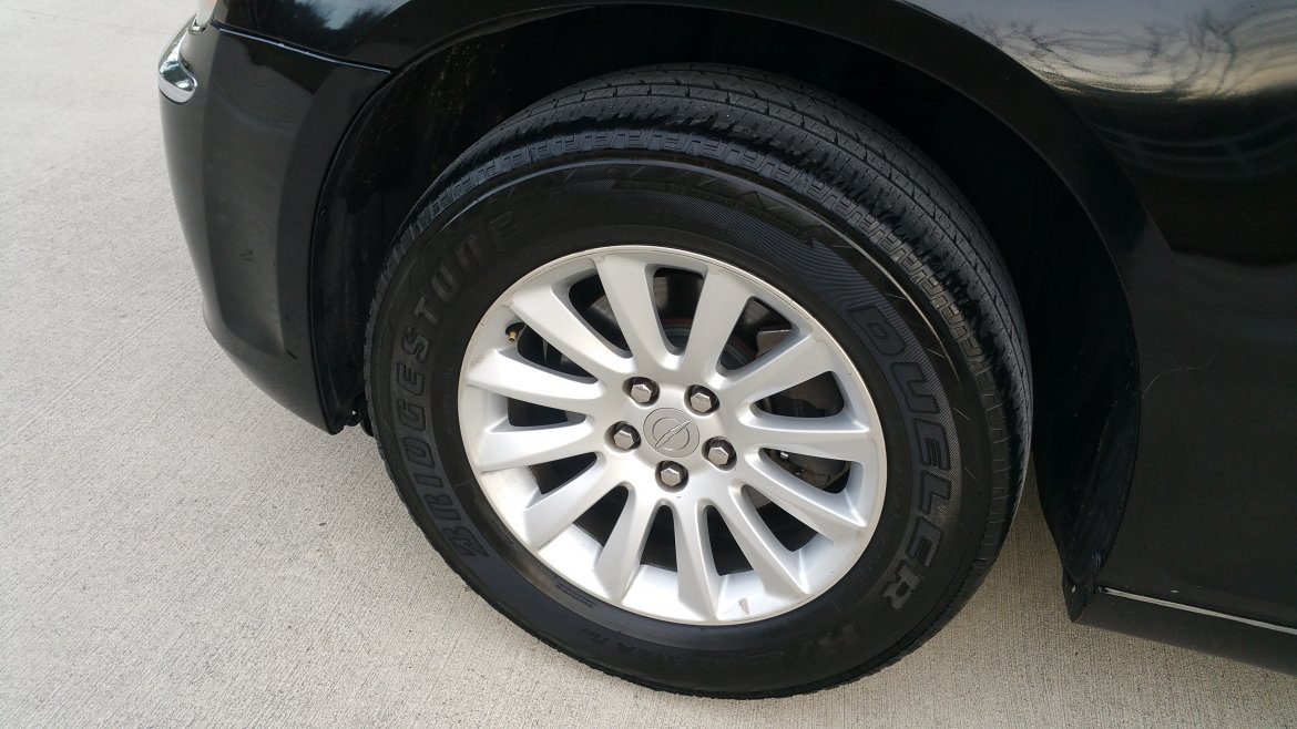 Photo of Limousine for sale: 2014 Chrysler 300 140&quot; by Moonlight