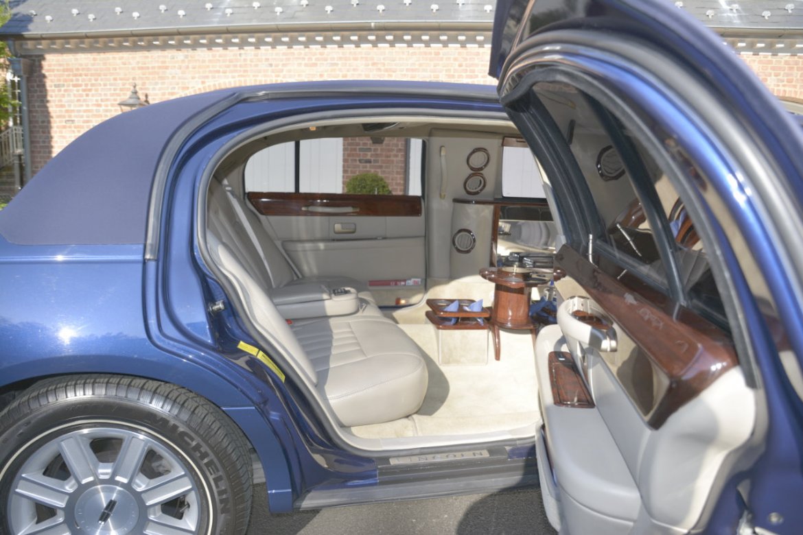 Photo of Limousine for sale: 2008 Lincoln Town-Car 76&quot; by LCW