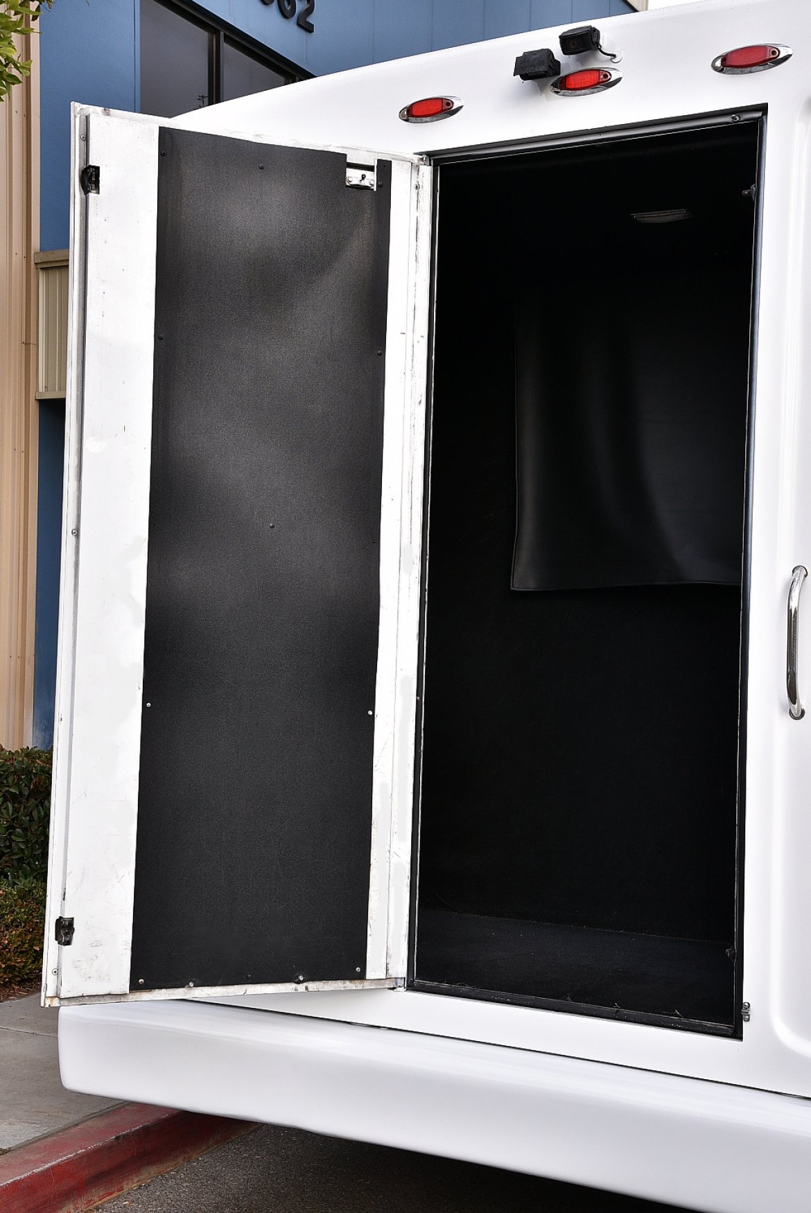 Photo of Limo Bus for sale: 2011 Ford E-450 by Tiffany