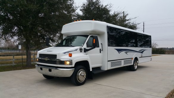 2008 Chevrolet C 5500 Limo Bus for Sale in Houston, TX - Main Photo