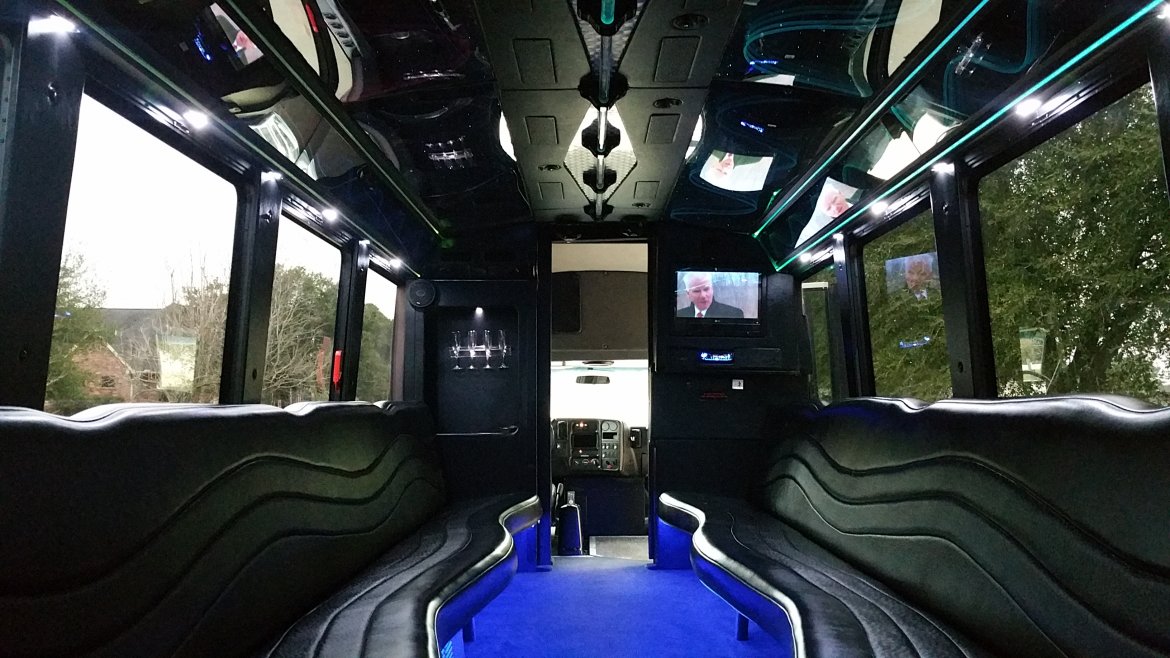 Photo of Limo Bus for sale: 2008 Chevrolet C 5500  by Westwind
