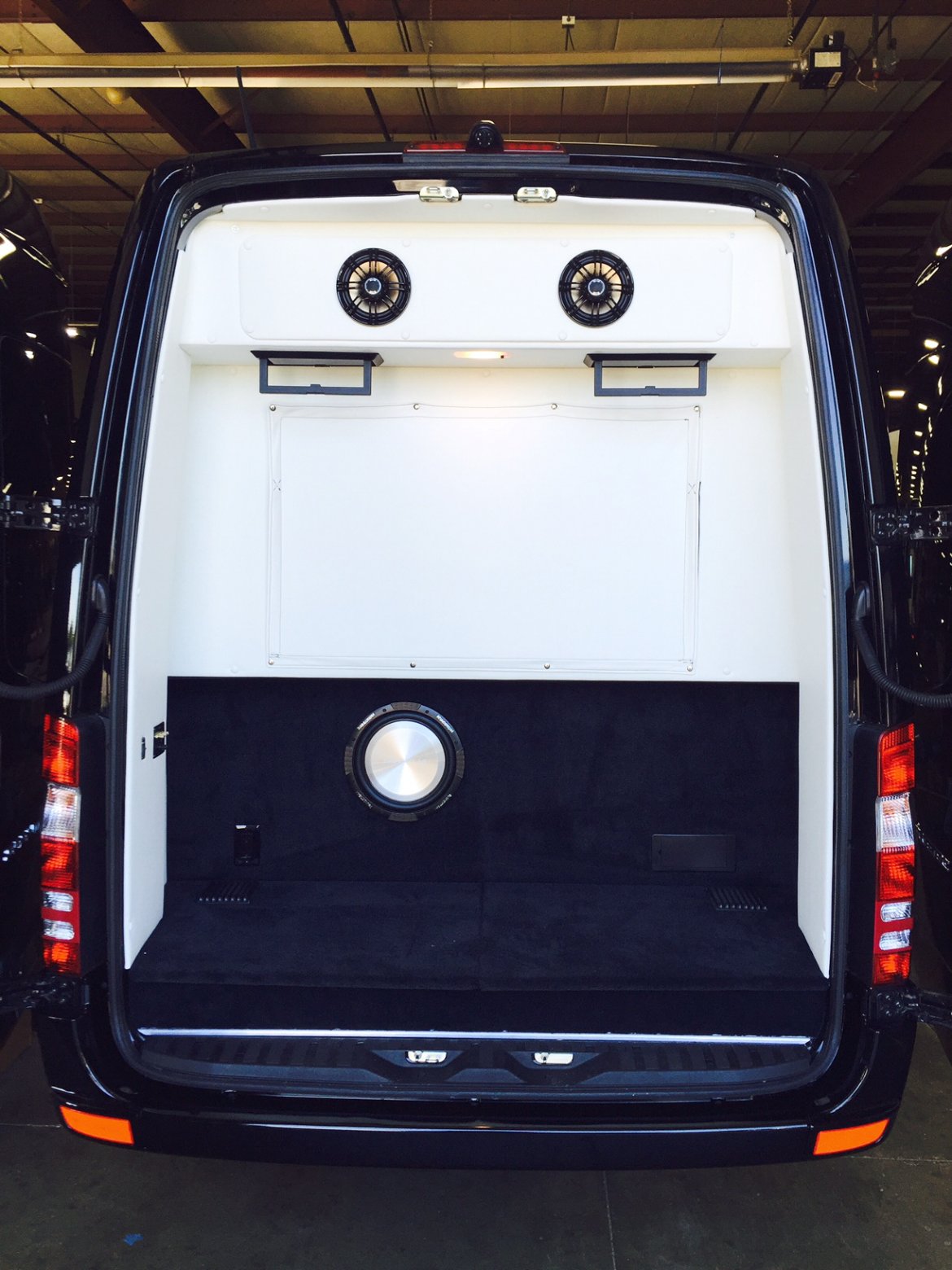 Photo of Sprinter for sale: 2017 Mercedes-Benz Sprinter 3500 Super Single 25&quot; by Midwest