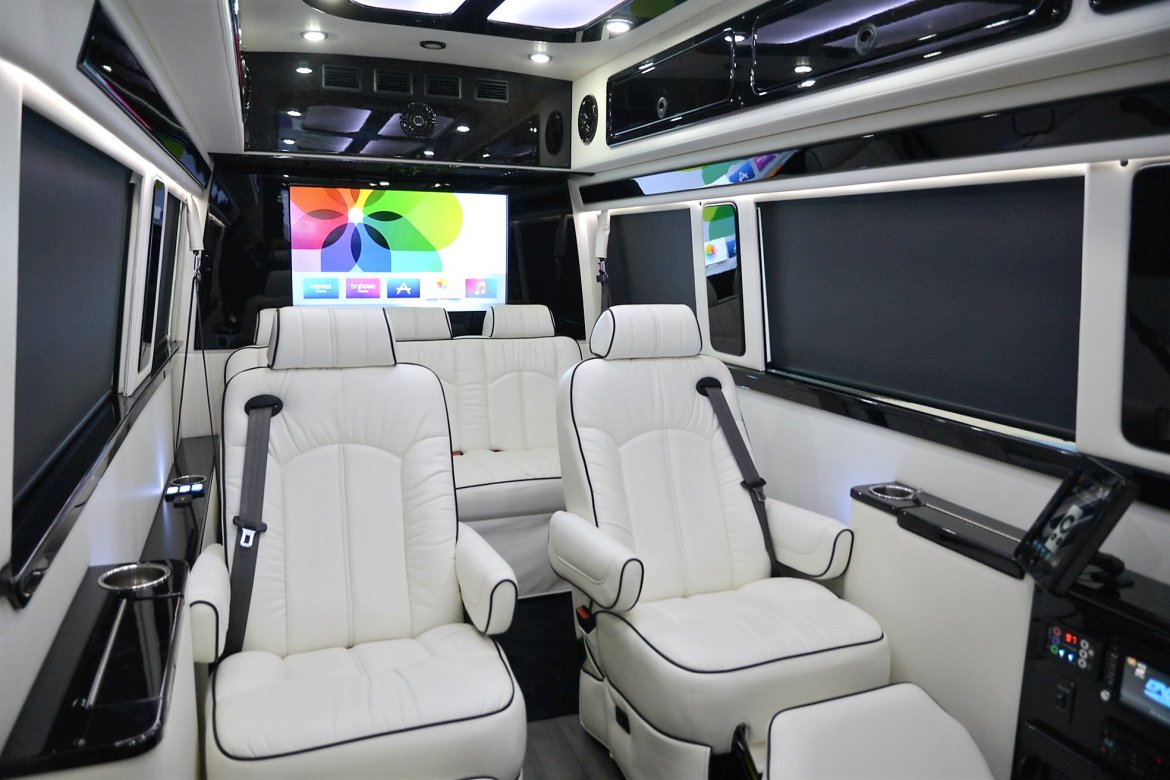 Photo of Sprinter for sale: 2017 Mercedes-Benz Sprinter 3500 Super Single 25&quot; by Midwest