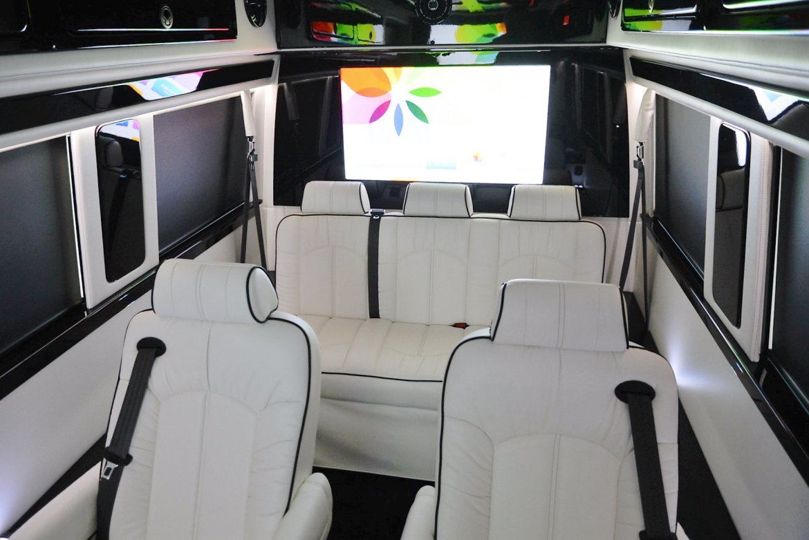 Photo of Sprinter for sale: 2017 Mercedes-Benz Sprinter 3500 Super Single 25&quot; by Midwest