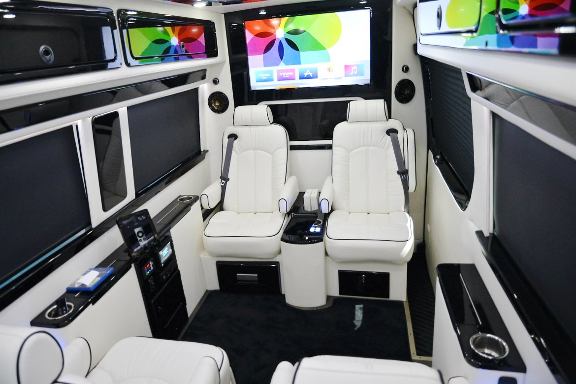 Photo of Sprinter for sale: 2017 Mercedes-Benz Sprinter 3500 Super Single 25&quot; by Midwest