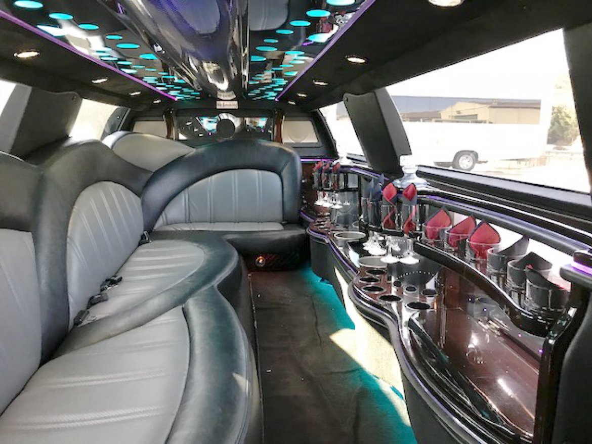 Photo of Limousine for sale: 2013 Chrysler 140&quot; 140&quot; by Executive Coach