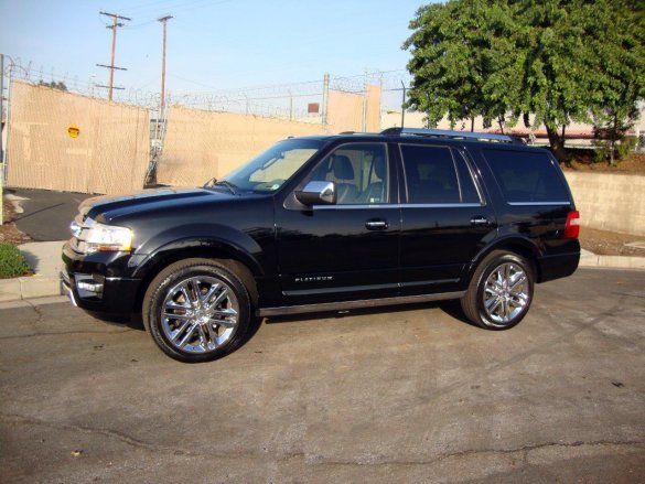2017 Ford Expedition SUV for Sale in Carson, CA - Main Photo