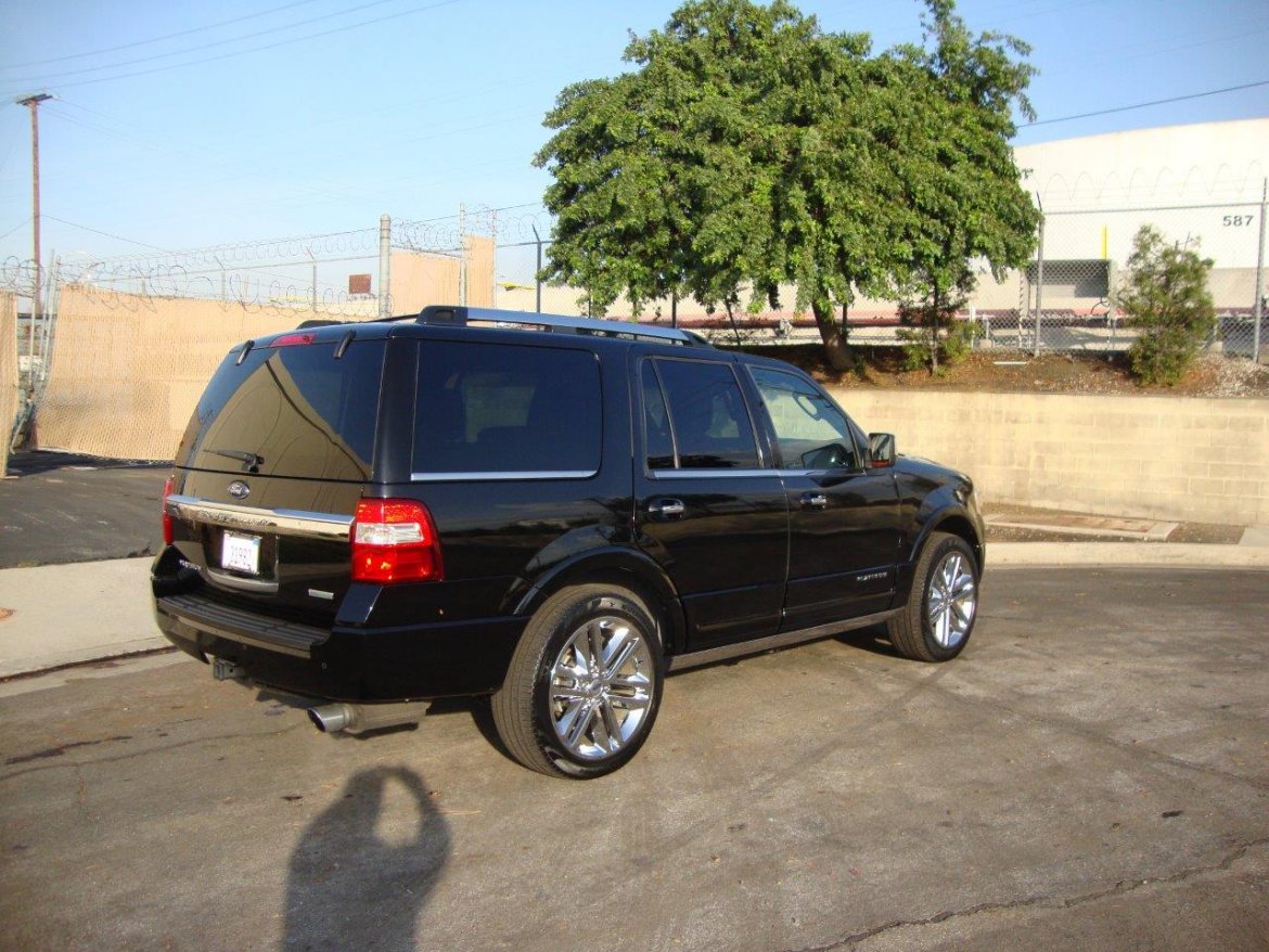 Photo of SUV for sale: 2017 Ford Expedition by Ford