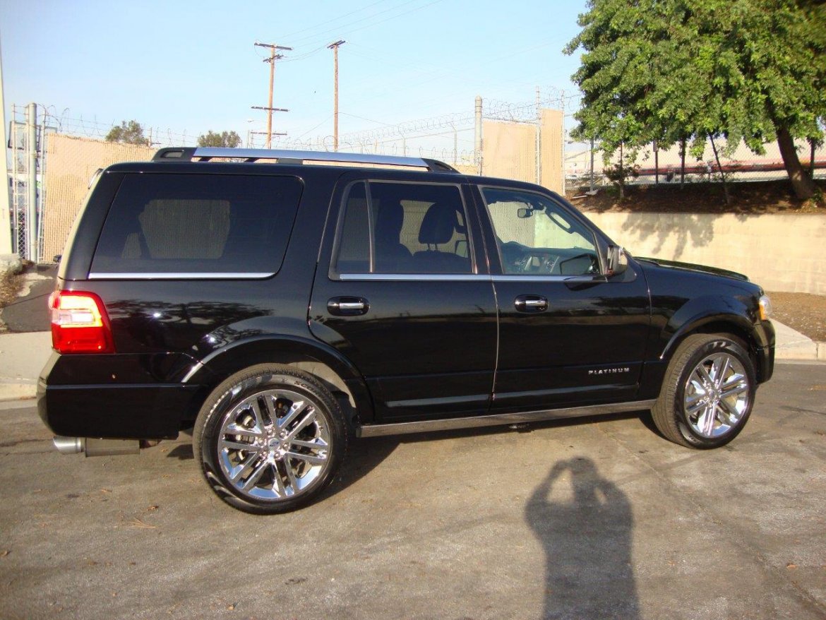 Photo of SUV for sale: 2017 Ford Expedition by Ford