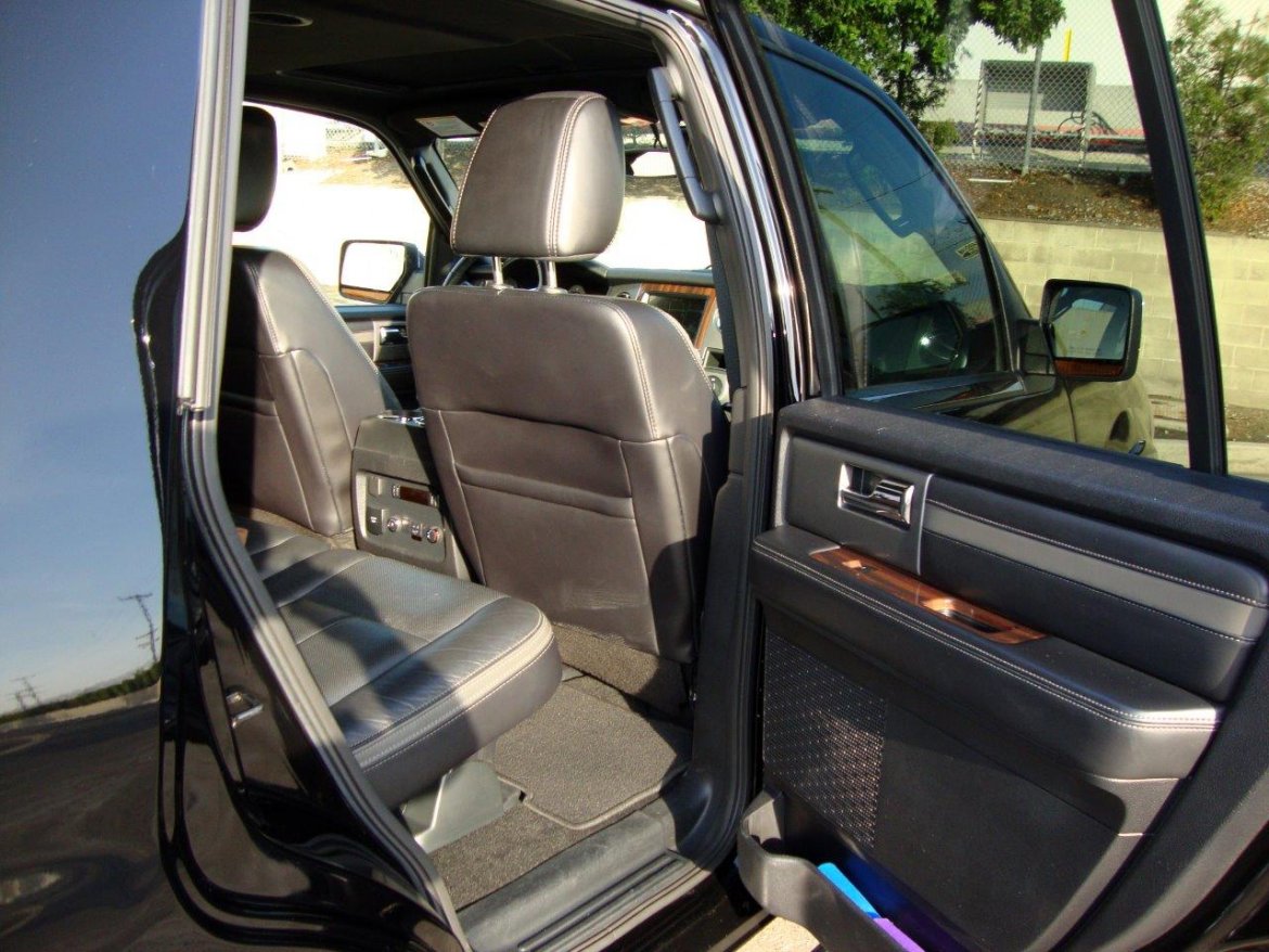 Photo of SUV for sale: 2017 Ford Expedition by Ford