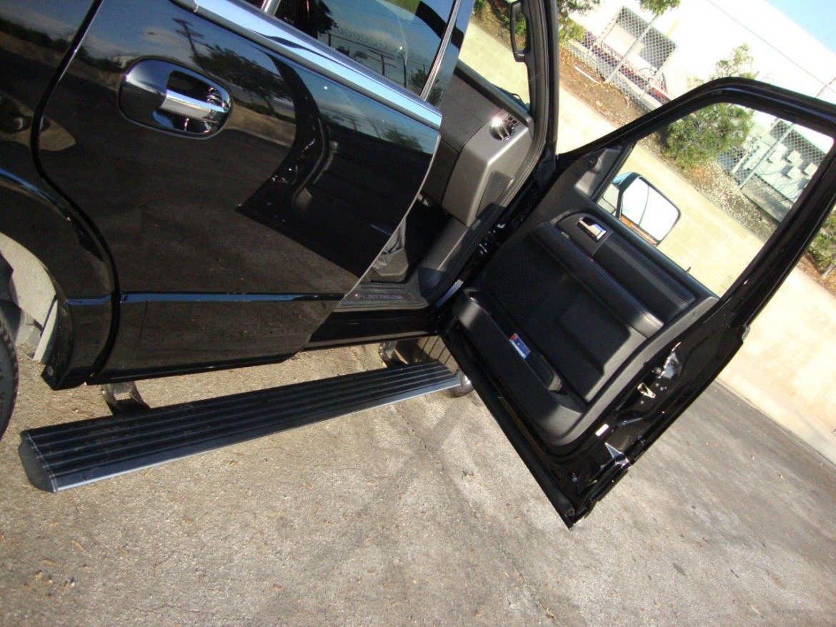 Photo of SUV for sale: 2017 Ford Expedition by Ford