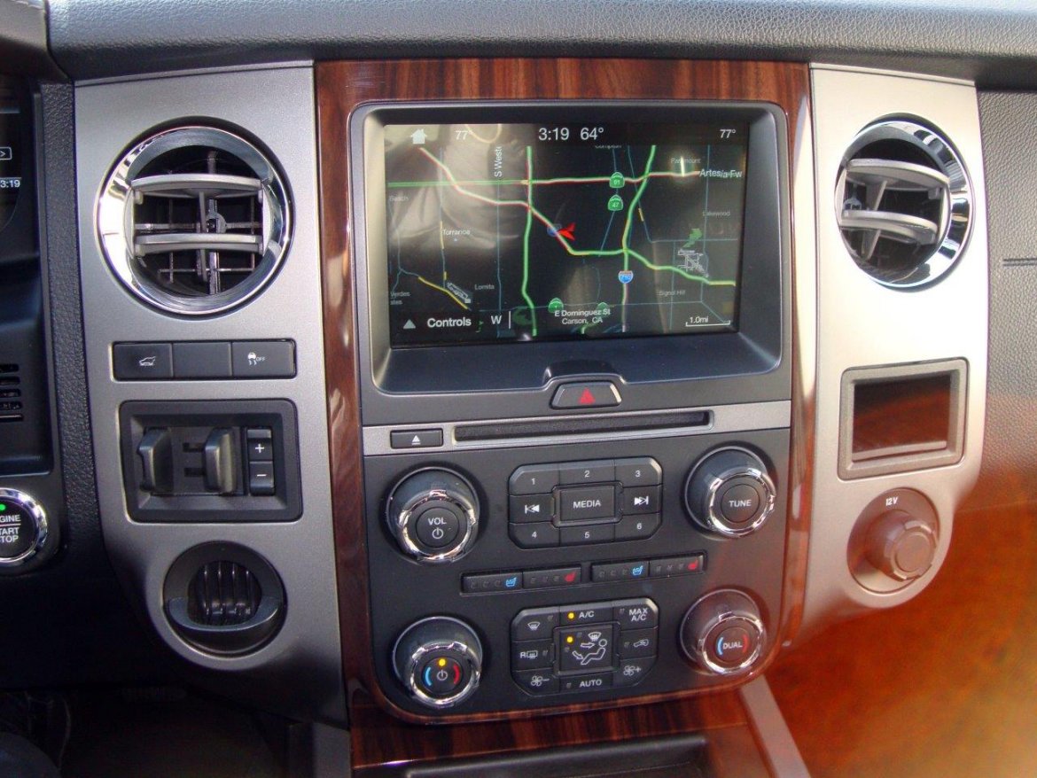 Photo of SUV for sale: 2017 Ford Expedition by Ford