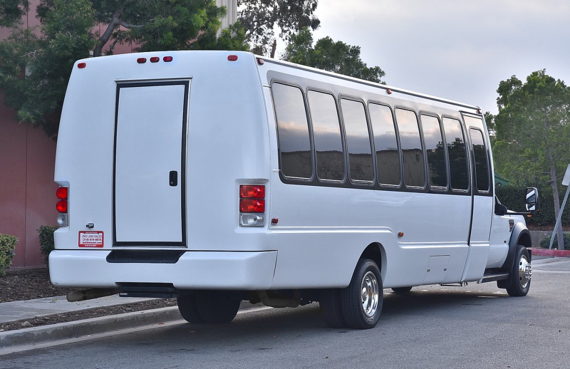 Photo of Limo Bus for sale: 2008 International 3400 by Krystal Koach