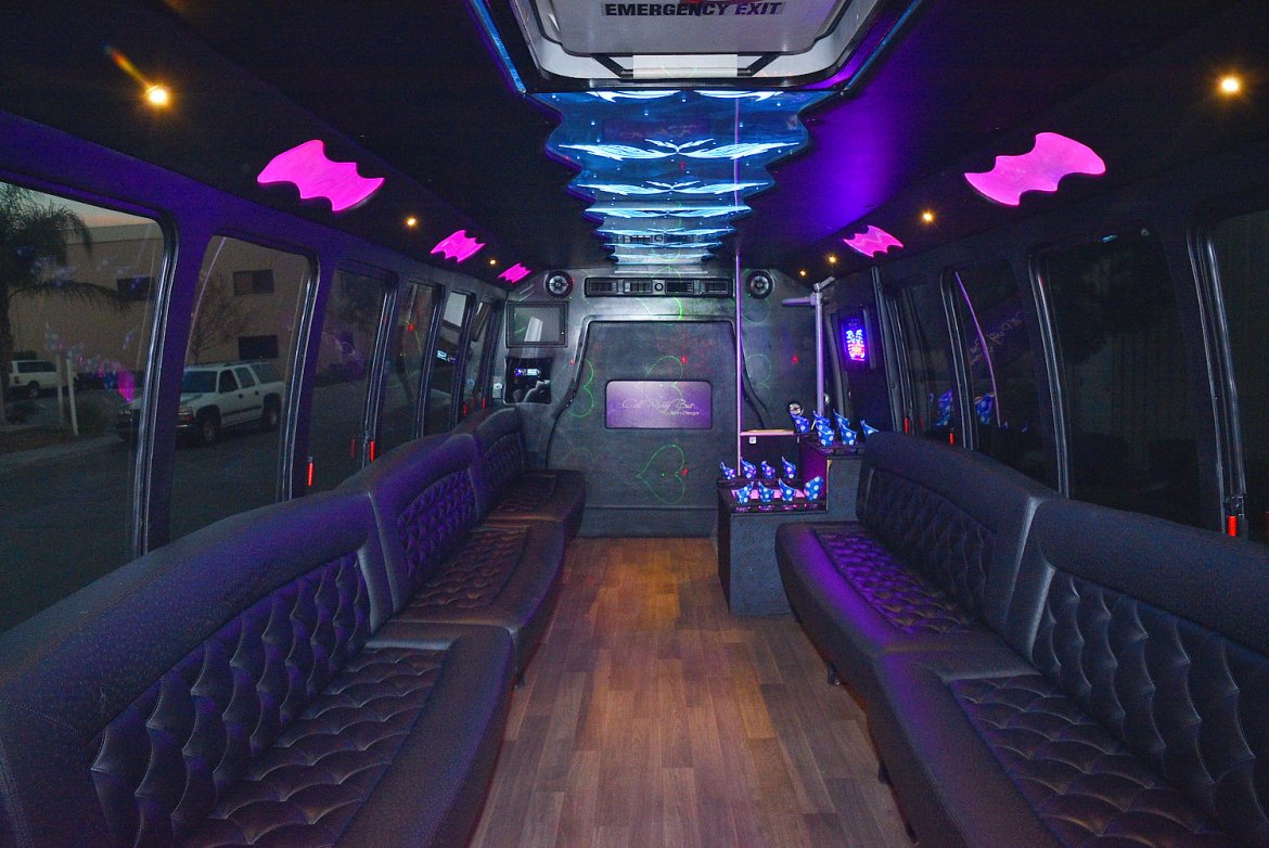 Photo of Limo Bus for sale: 2008 International 3400 by Krystal Koach