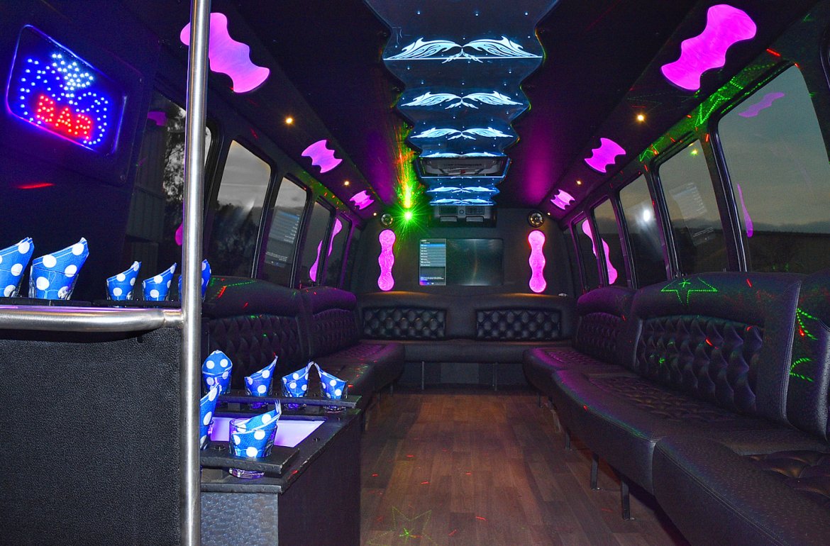 Photo of Limo Bus for sale: 2008 International 3400 by Krystal Koach