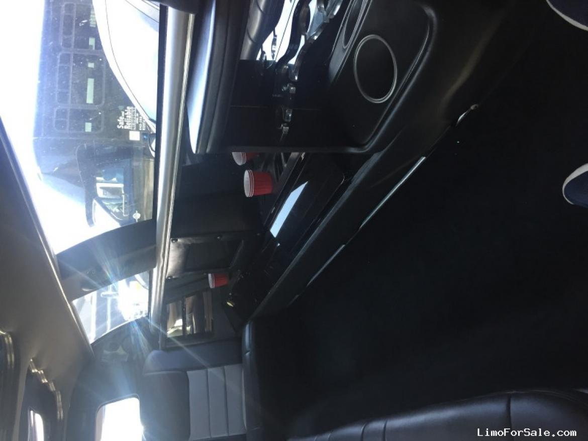 Photo of Limousine for sale: 2000 Lincoln Towncar 120&quot;