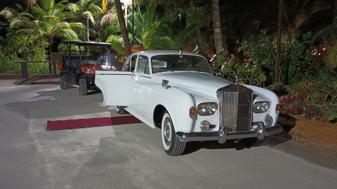 Photo of Antique for sale: 1964 Rolls-Royce Silver Cloud by Rolls Royce
