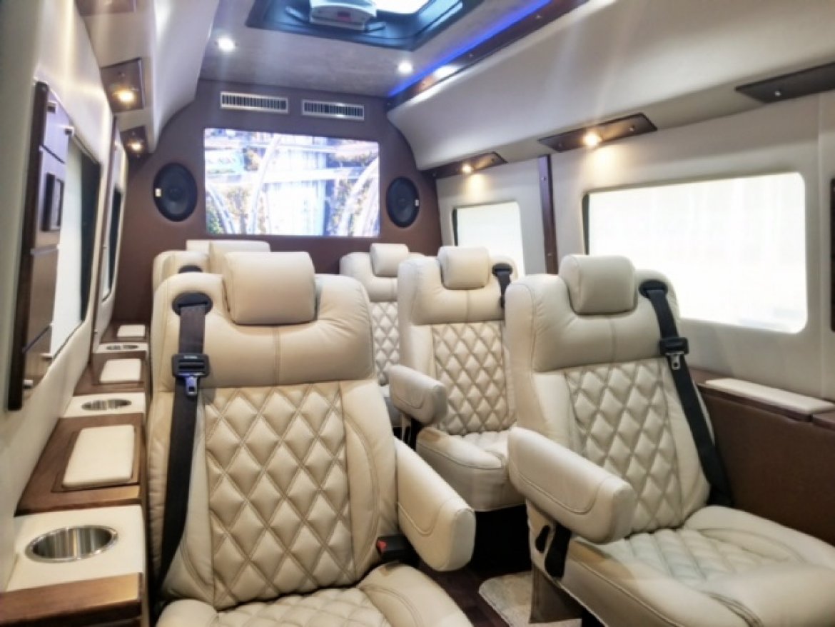 Photo of Sprinter for sale: 2018 Mercedes-Benz Sprinter 3500 Super Single 25&quot; by McSweeney