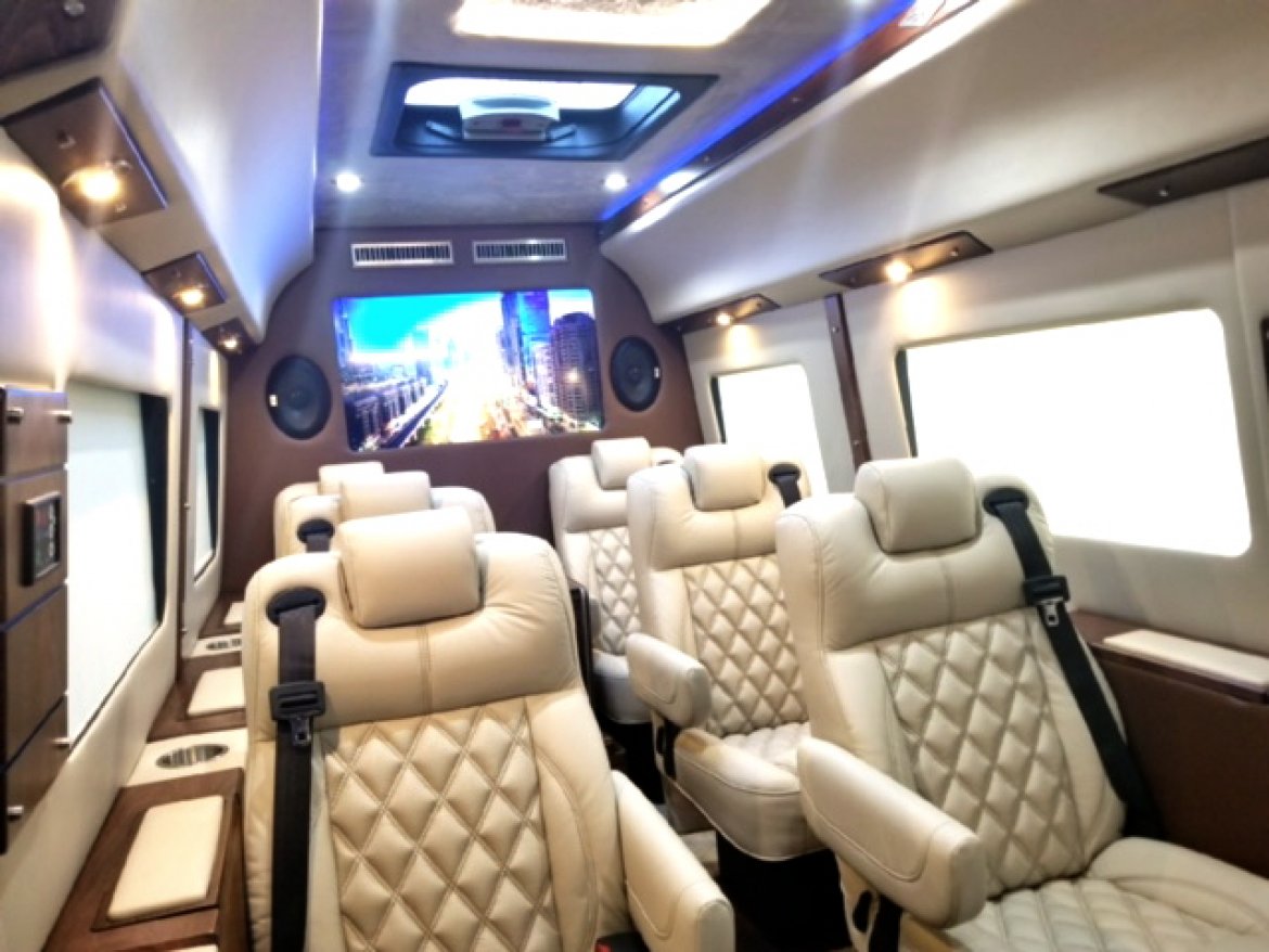 Photo of Sprinter for sale: 2018 Mercedes-Benz Sprinter 3500 Super Single 25&quot; by McSweeney